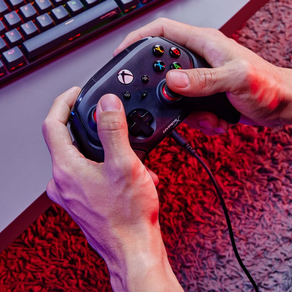 joystick HyperX Clutch